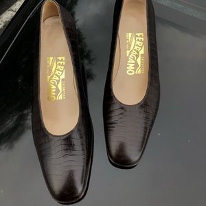 Ferragamo Shoes - Ferragamo kitten block heels Ferragamo Shoes - Ferragamo kitten block heels